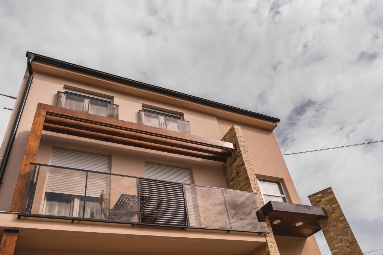 Apartmani Mis Šabac المظهر الخارجي الصورة