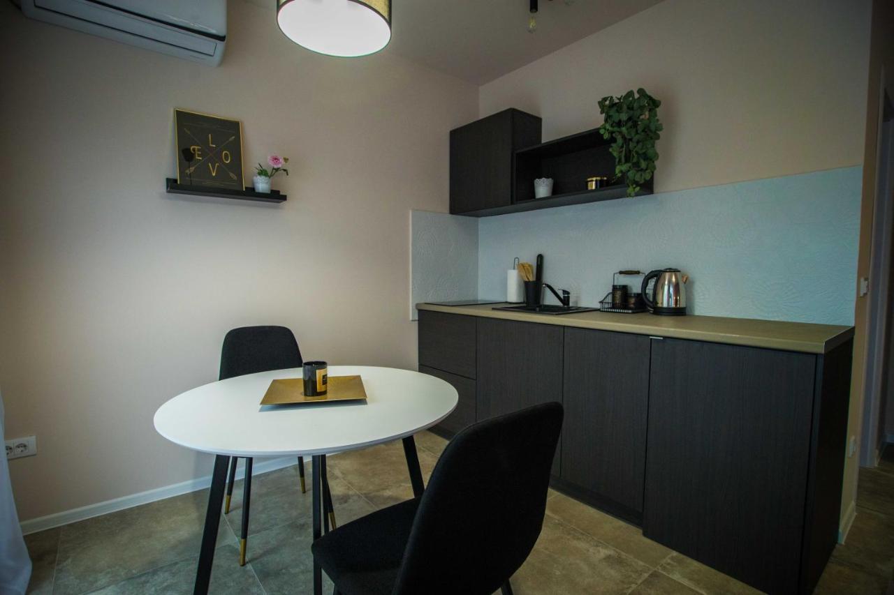 Apartmani Mis Šabac المظهر الخارجي الصورة