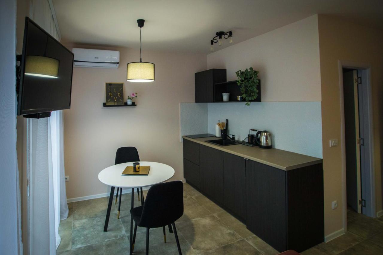 Apartmani Mis Šabac المظهر الخارجي الصورة