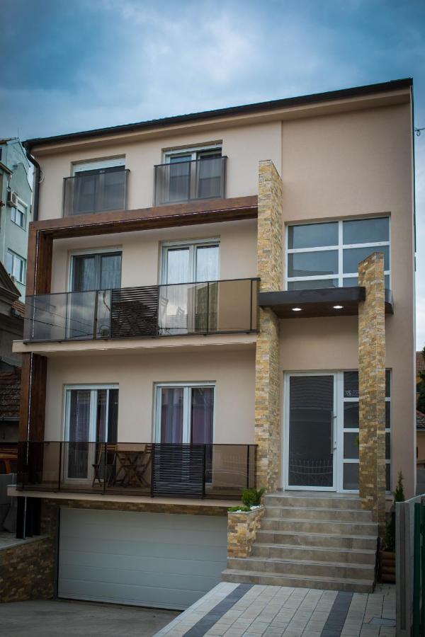 Apartmani Mis Šabac المظهر الخارجي الصورة